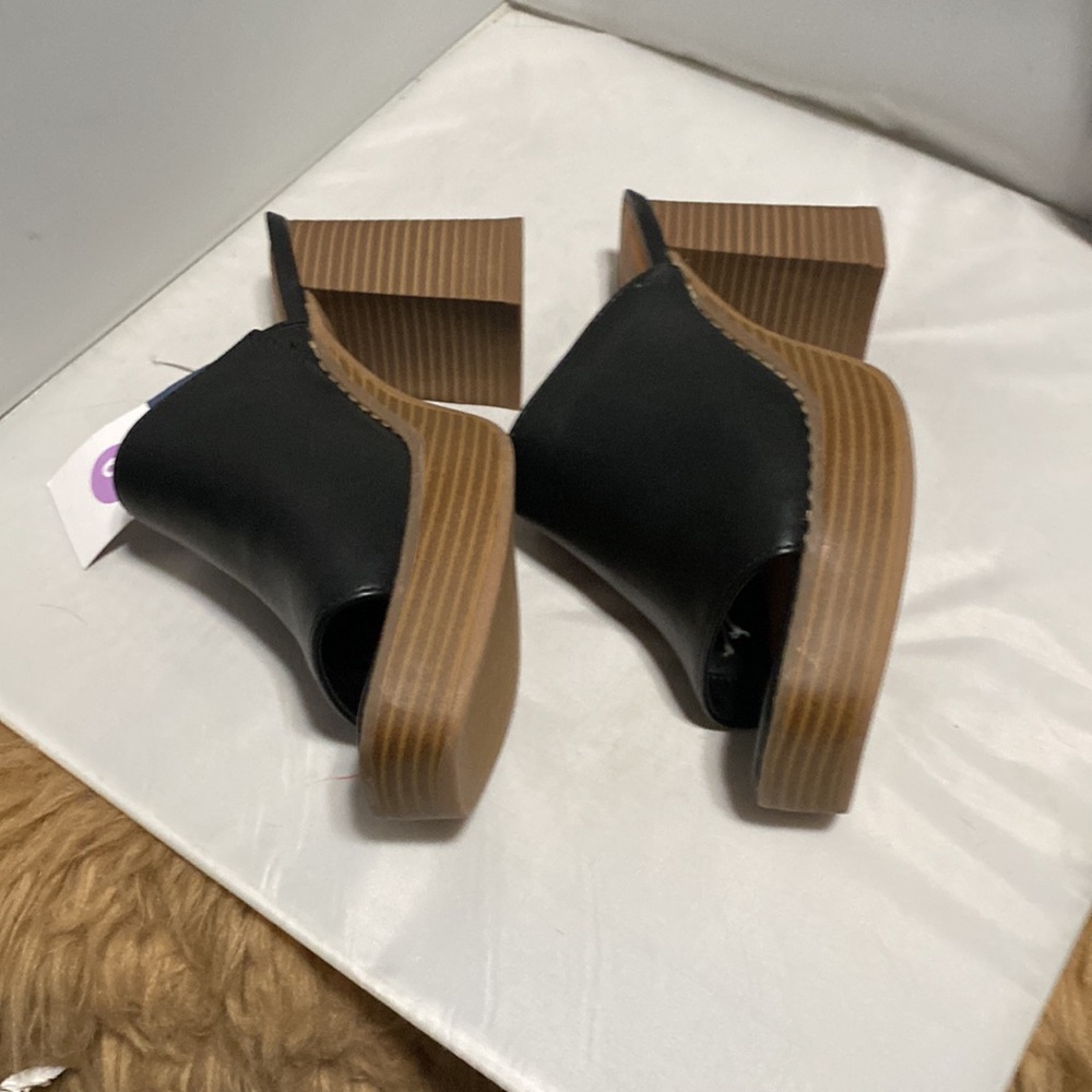 Universal Thread black gabby clog Size 6.5 - Picture 3 of 8